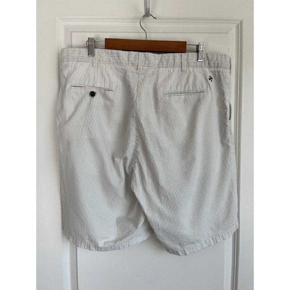 Castaway Shorts - Picture 2 of 3